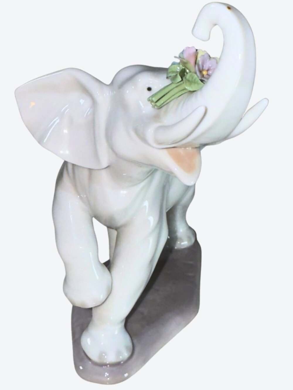 LLADRÓ Baby Elephant with Pink Flower Porcelain Figurine Spain - Picture 11 of 13